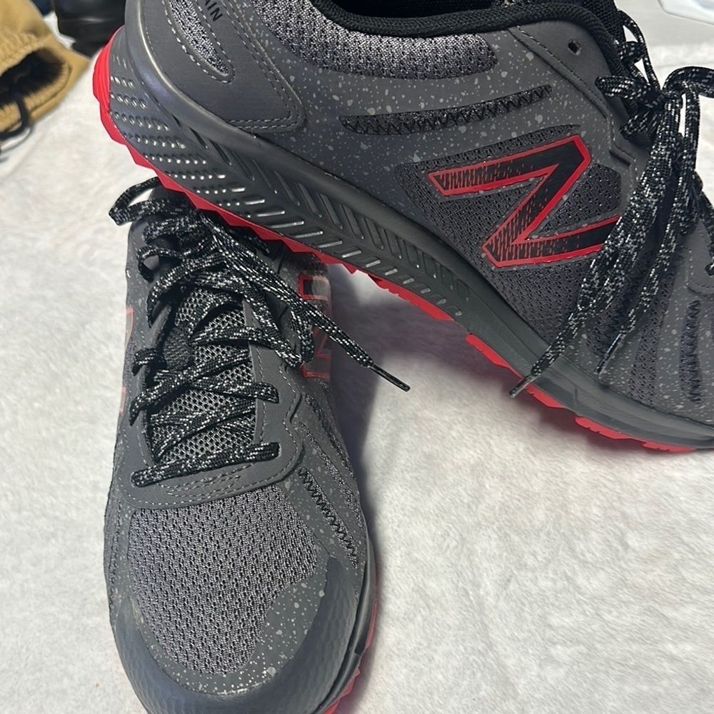 New Balance Athletic Shoes in Gray and Red